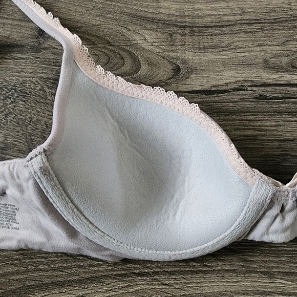 Victoria's Secret Lined Demi Light Lavender Bra Sz 32A - Picture 4 of 6